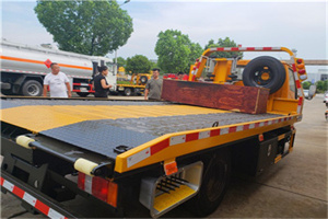 章贡附近拖车电话号码服务