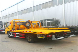 章贡附近拖车救援搭电